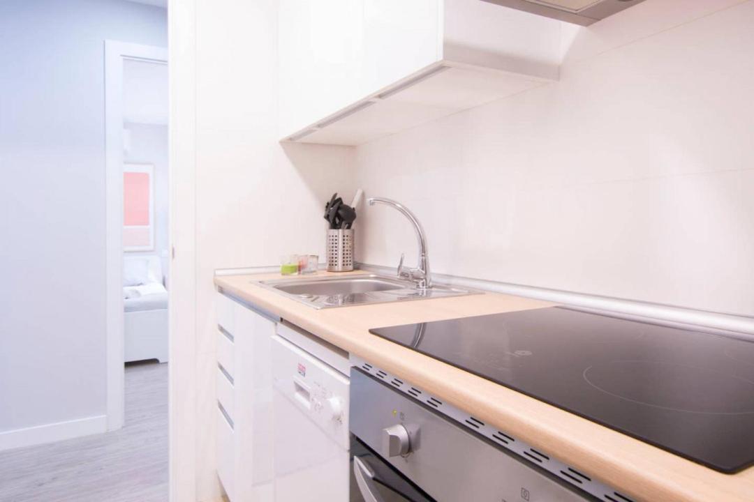 Cruz Apartment Madrid Bagian luar foto